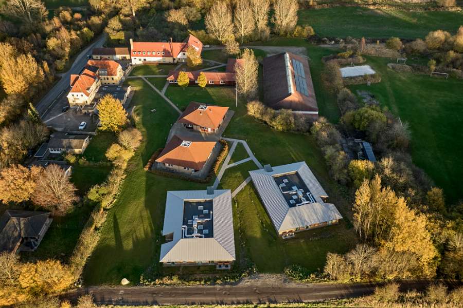 Modern roofing solution completes boarding school, Rågelund Efterskole, Rågelundvej 179, 5240 Odense NØ